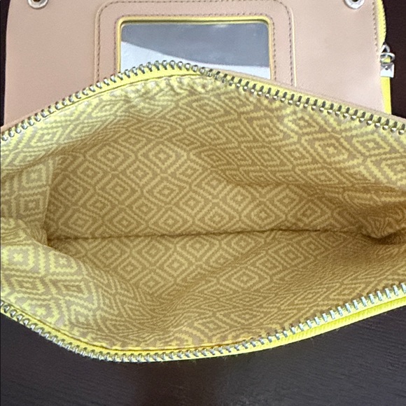 Stella and Dot Vibrant Yellow Cutout Clutch - Picture 4 of 8